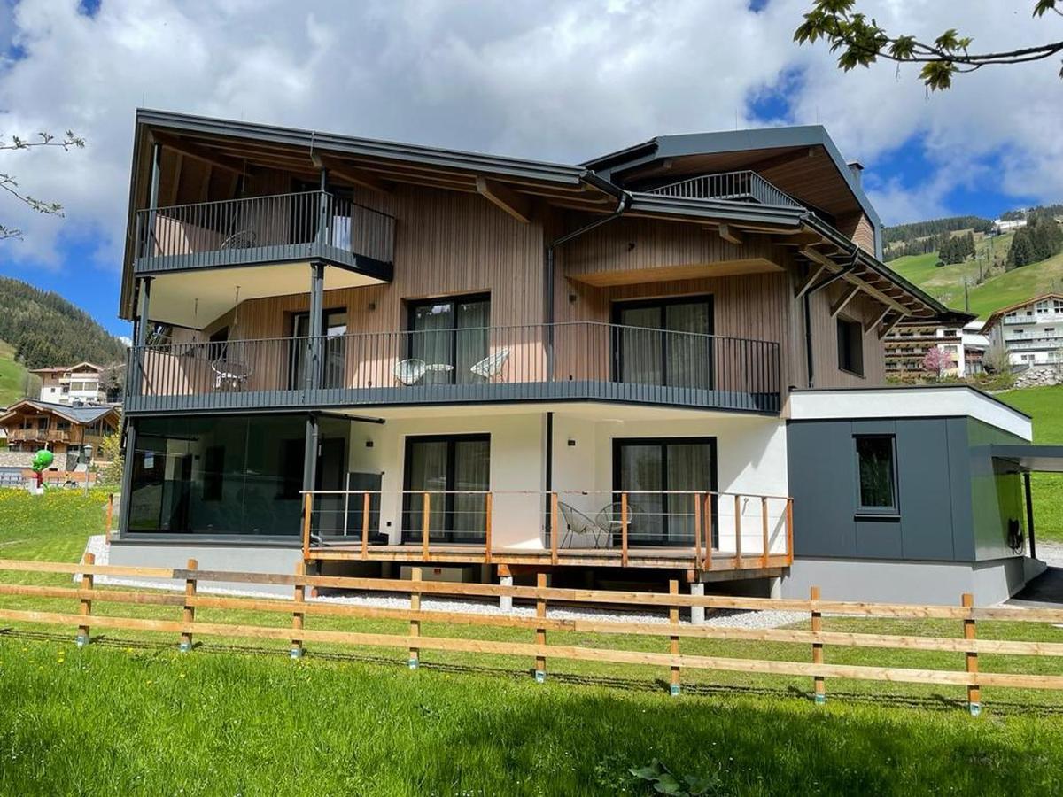 Bergzeit Appartements Saalbach-Hinterglemm Exteriör bild